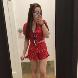 American Eagle red 2 piece set